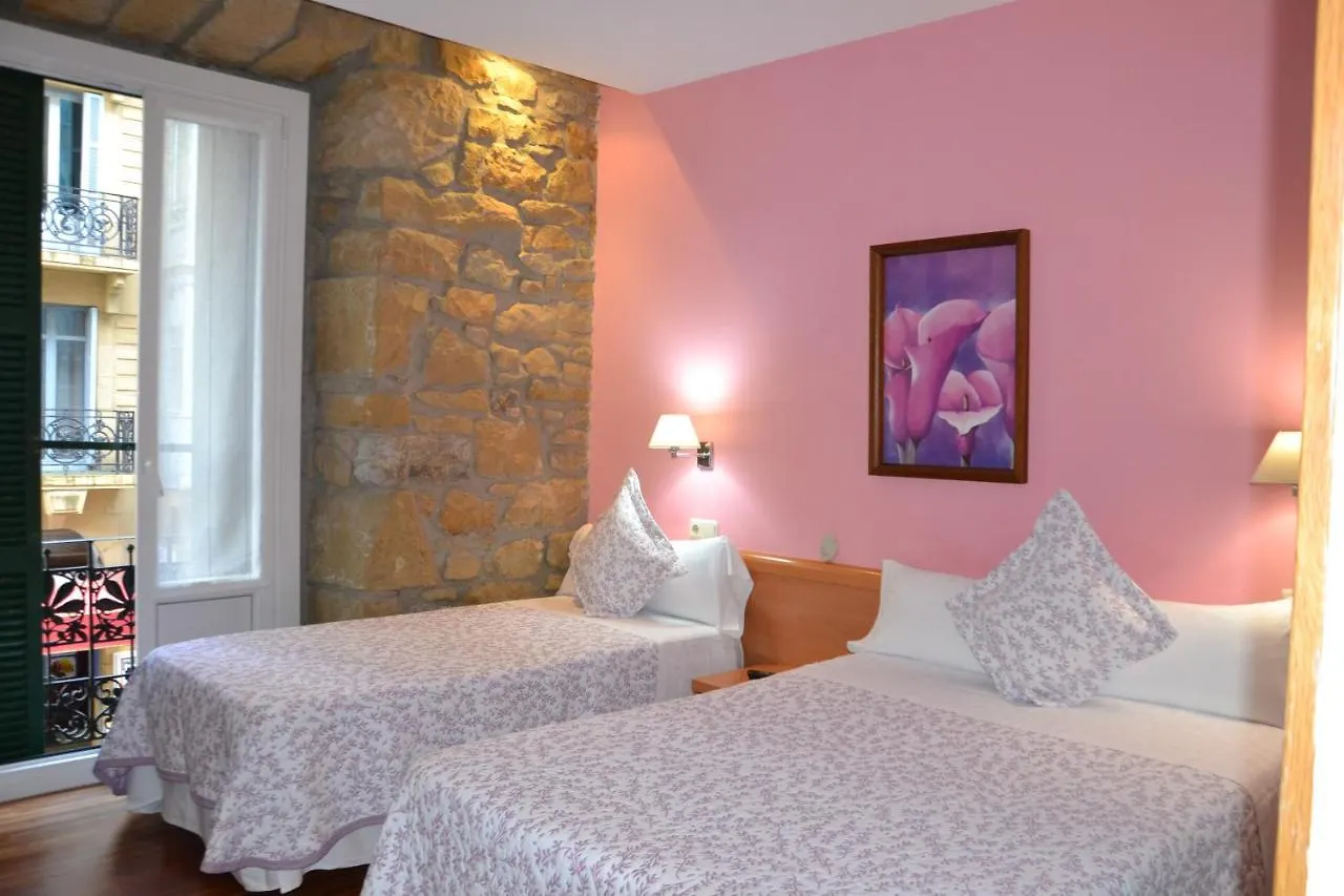 Pension Nuevas Artes San Sebastián