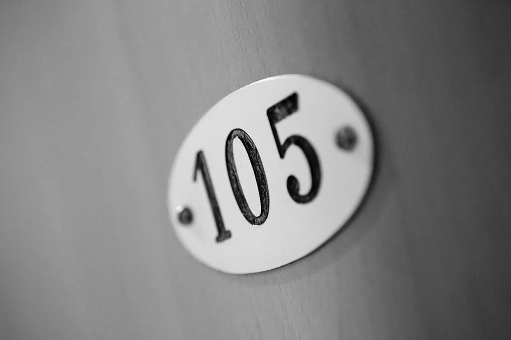 Pension Nuevas Artes Сан-Себастьян Гостевой дом